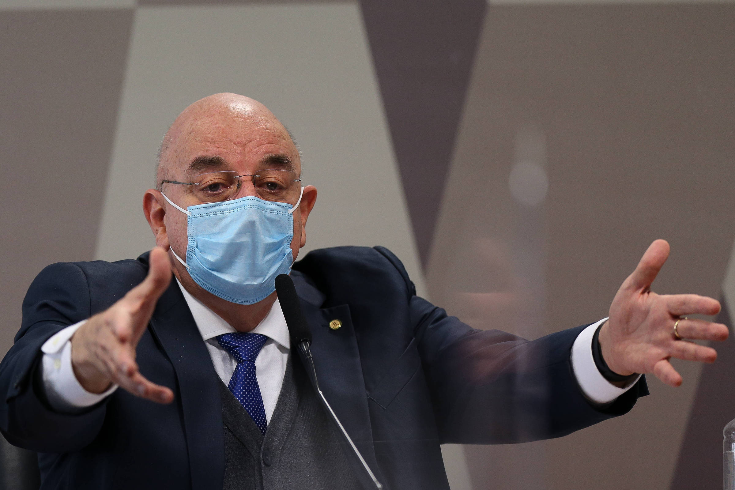 MDB aprova saída de deputado bolsonarista Osmar Terra do partido