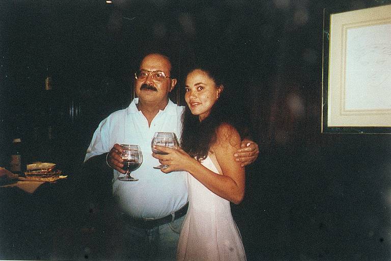 O empresário Paulo César Farias com a namorada, Suzana Marcolino