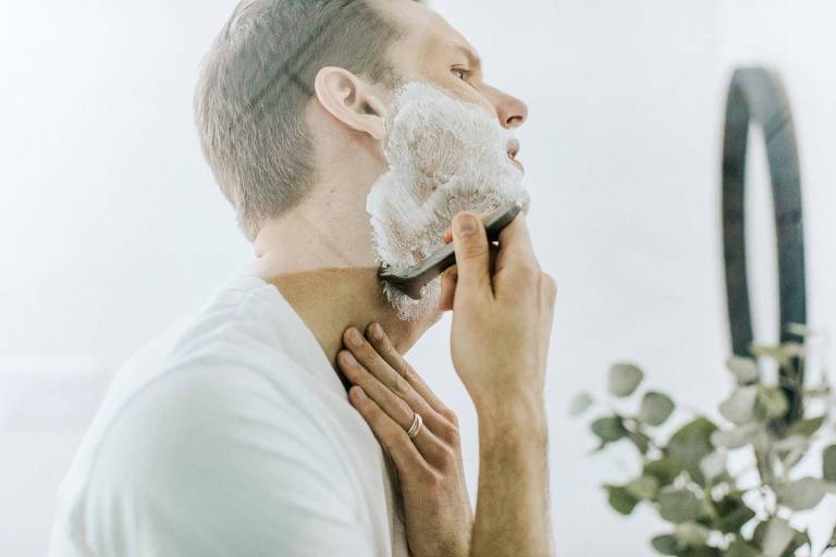 Como se barbear sem irritação