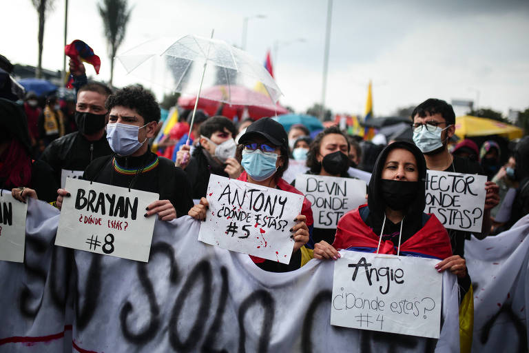 Colombianos protestam nas ruas de Bogotá no marco de um mês desde o início das manifestações