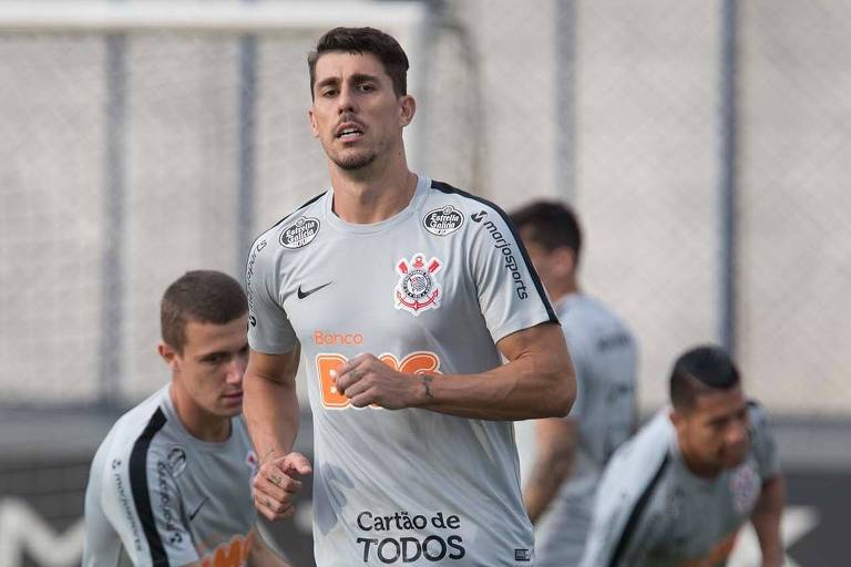O Corinthians demorou para tomar uma posição, mas acertou na demissão de Danilo Avelar pela ofensa racista