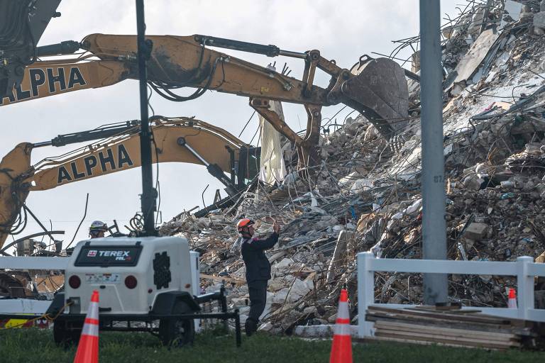 Sobe para 11 o número de mortos em desabamento de prédio na Flórida