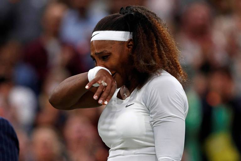 Lesão faz Serena Williams ir às lágrimas e abandonar Wimbledon