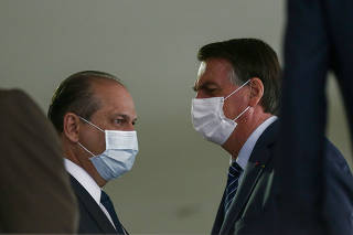 O líder do governo, Ricardo Barros (PP-PR), com o presidente Jair Bolsonaro