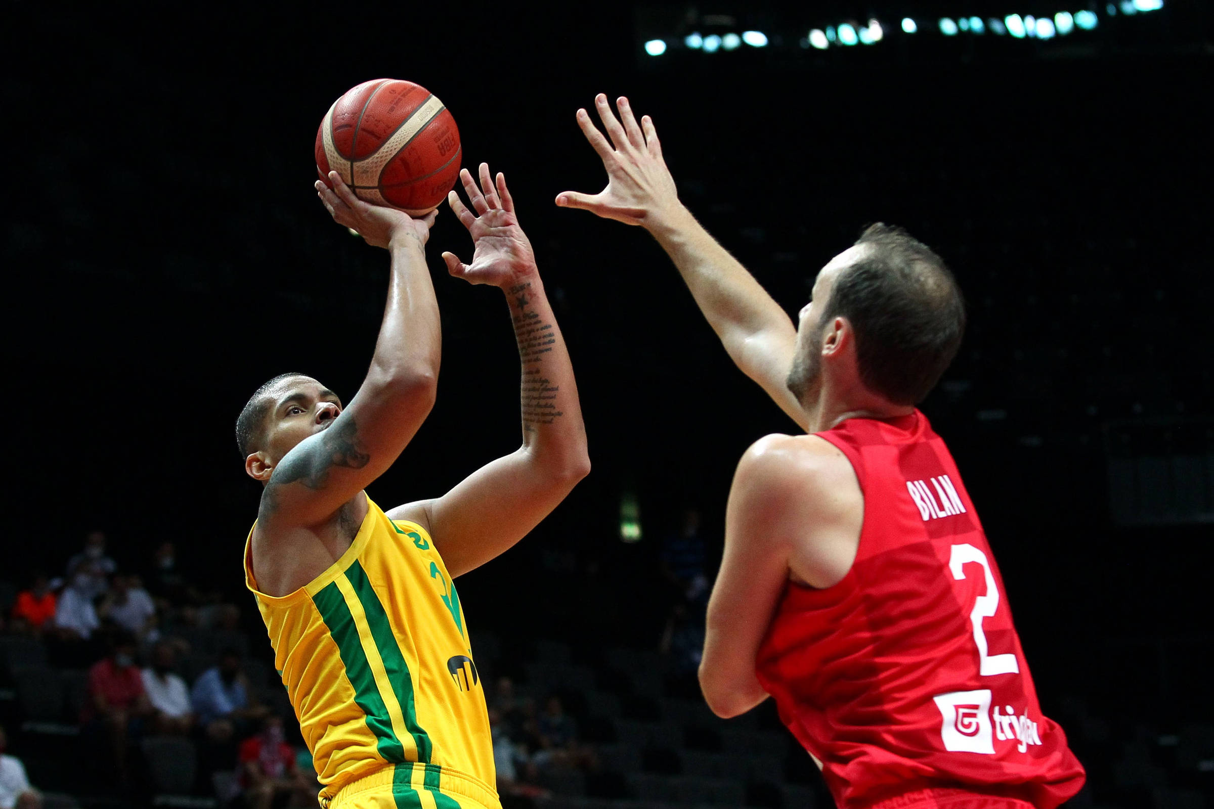 Brasil vence Grécia por um ponto e avança no Mundial de basquete -  03/09/2019 - Esporte - Folha