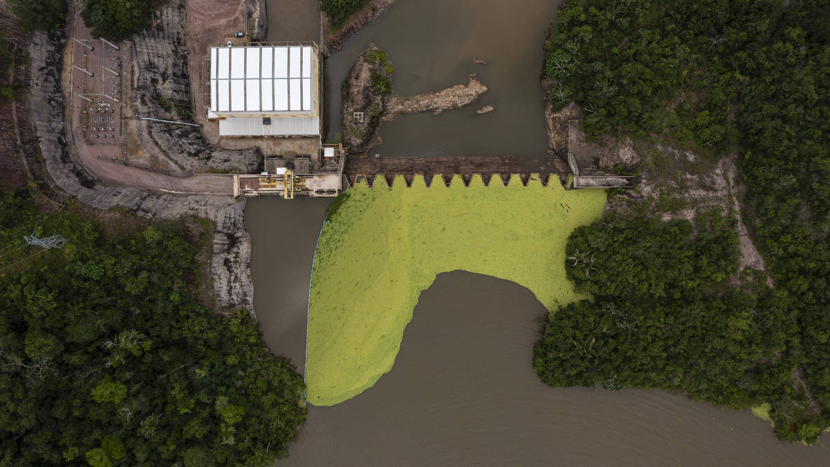 Vista aérea da PCH Figueirópolis no rio Jauru, em Mato Grosso