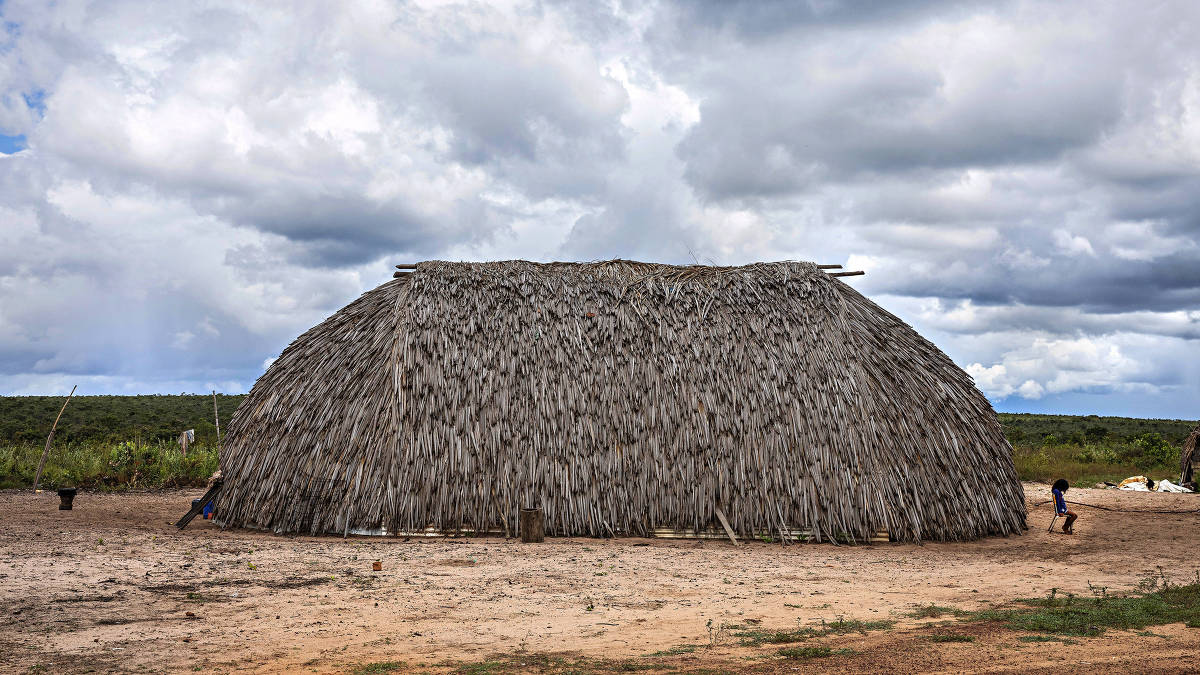 Hati, casa tradicional do povo Haliti Paresi, na aldeia da Terra Indígena Figueiras, localizada entre os municípios de Barra do Bugres e Tangará da Serra