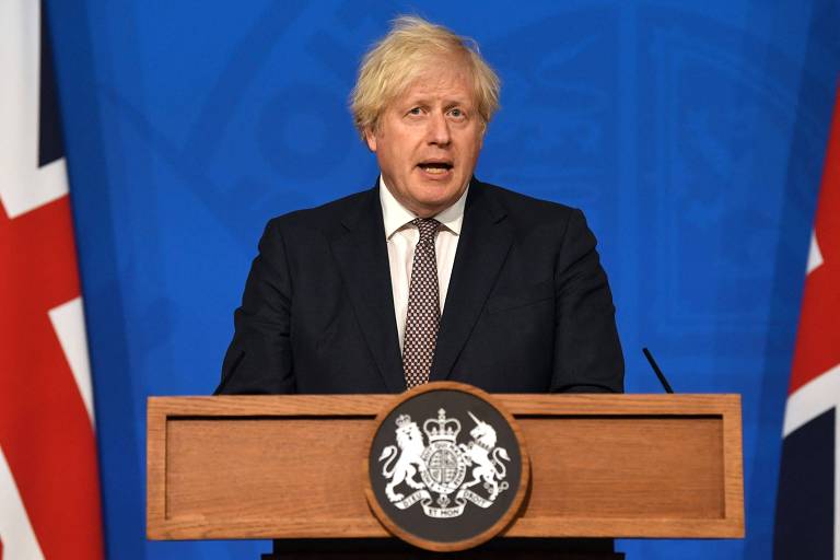 O premiê britânico Boris Johnson durante entrevista coletiva em Londres
