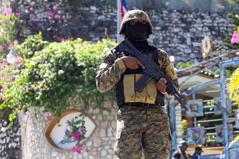 Cidadãos americanos estão entre detidos suspeitos de matar presidente, diz ministro do Haiti
