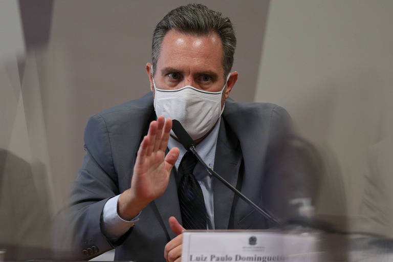 Luiz Paulo Dominghetti Pereira, ligado à empresa Davati Medical Supply, durante depoimento  aos senadores da CPI que investiga os atos do governo na pandemia
