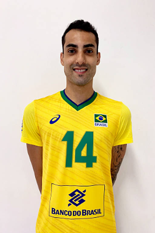 Douglas Souza anuncia aposentadoria da seleção brasileira de vôlei:  relembre a carreira do atleta - Folha PE