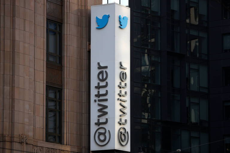 Parte de equipe do Twitter volta ao trabalho em sedes de Nova York e San Francisco