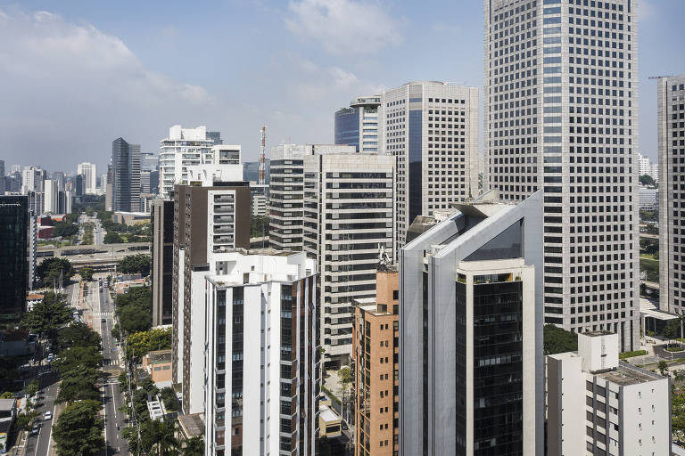 Prédios de escritórios localizados no eixo Luis Carlos Berrini e Marginal Pinheiros, em São Paulo