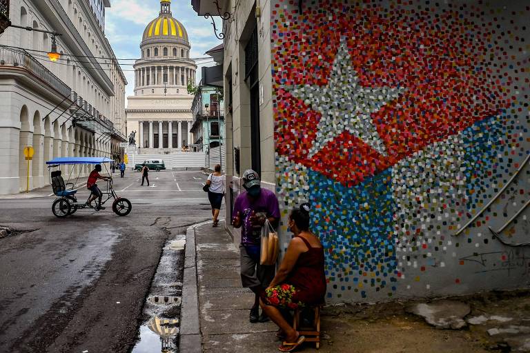Rua de Havana um dia após a maior onda de protestos contra o governo em Cuba
