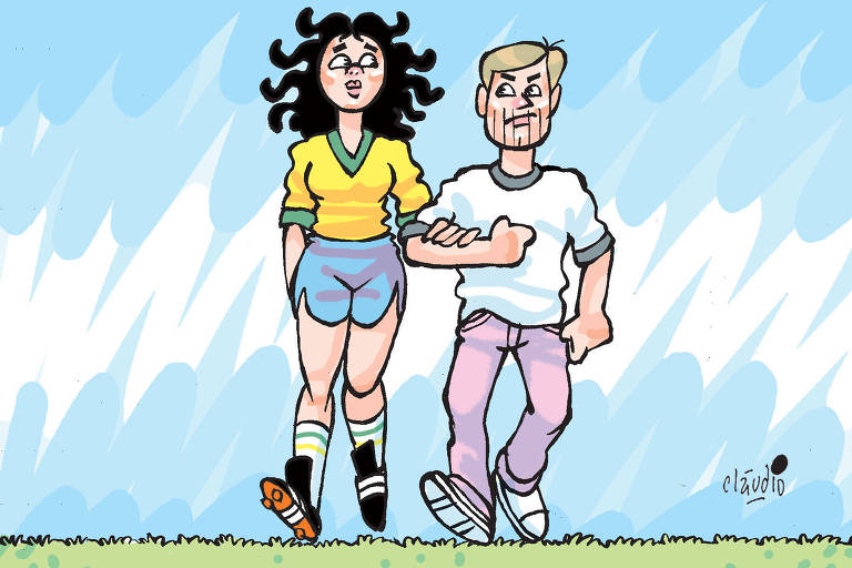 mulher e homem de braços dados em um campo de futebol com a mulher usando uniforme da seleção brasileira de futebol