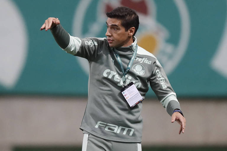 Técnico Abel Ferreira durante partida do Palmeiras na Libertadores contra o Universitario