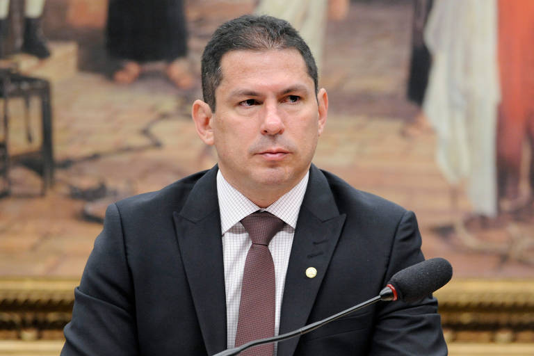 Pressão do PL é perseguição de Bolsonaro, diz vice-presidente da Câmara