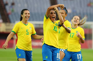 Soccer Football - Women - Group F - China v Brazil