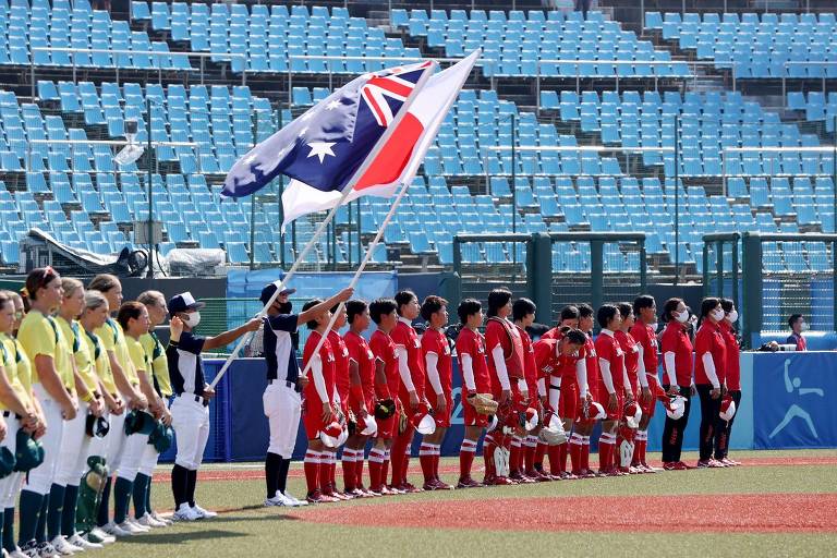 Anfitrião, Japão enfrenta a Austrália no softbol em estádio vazio