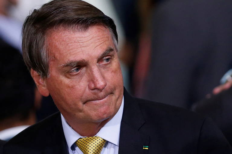 "O centrão é um nome pejorativo. Eu sou do centrão. Eu fui do PP metade do meu tempo. Fui do PTB, fui do então PFL. No passado, integrei siglas que foram extintas, como PRB, PPB. O PP, lá atrás, foi extinto. Depois, nasceu novamente da fusão do PDS com o PPB, se não me engano", afirmou Bolsonaro em entrevista em julho deste ano.