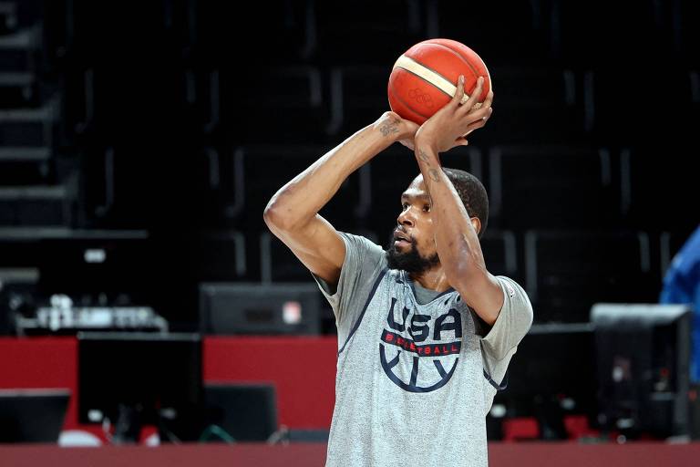 Kevin Durant durante treino da seleção americana em Saitama, no Japão