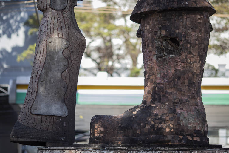 Borba Gato, com estátua incendiada em SP, comandou genocídio contra  indígenas e escravizou negros