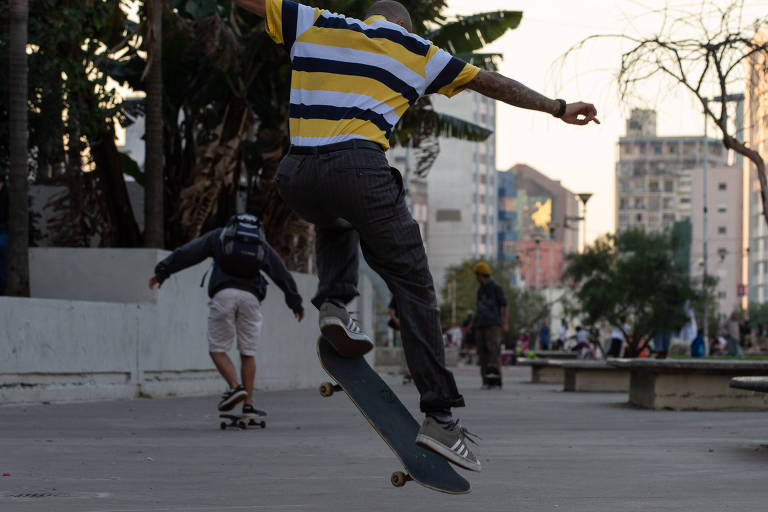 Das ruas para o pódio: entenda os benefícios e saiba como começar a  praticar skate - Folha PE