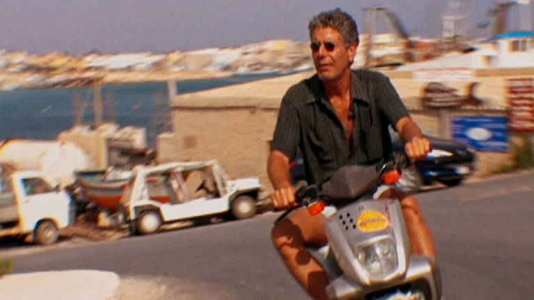 Cenas  do documentário "Roadrunner", do Anthony Bourdain