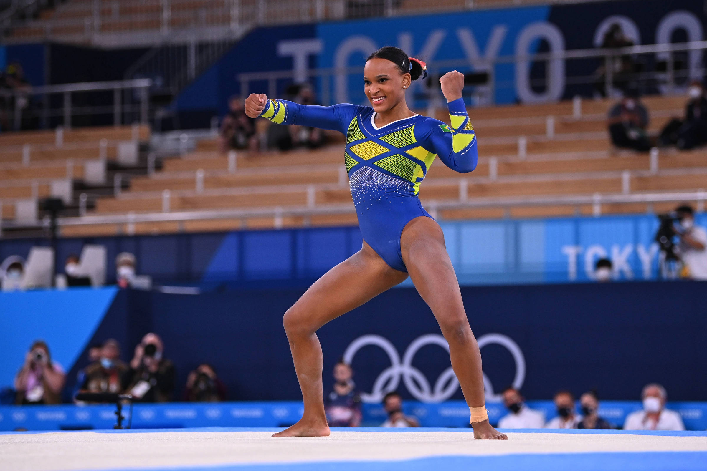 Rebeca Andrade conquista prata na ginástica em Tóquio, e famosos