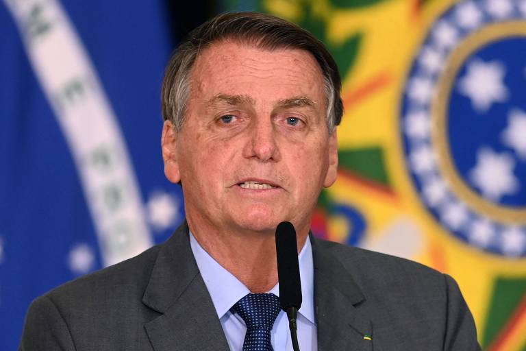 Bolsonaro usa teorias desmentidas para alegar fraude nas eleições e entra em contradição; entenda