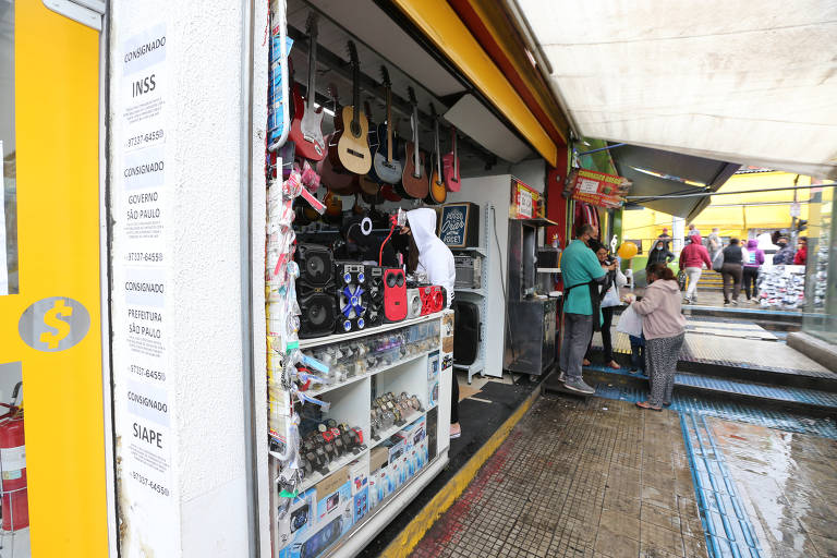 Pix cai no gosto do comércio popular em São Paulo