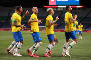 Soccer Football - Men - Quarterfinal - Brazil v Egypt