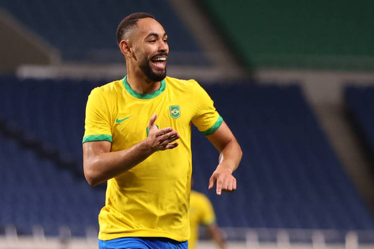 Matheus Cunha comemora gol do Brasil contra o Egito