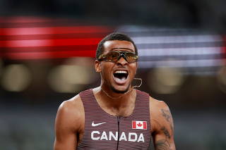 Athletics - Men's 200m - Final