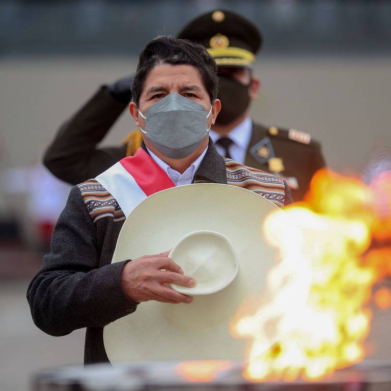 O presidente do Peru, Pedro Castillo, em parada militar em Lima, em comemoração do Dia da Independência do país