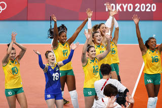 Volleyball - Women's Semifinal - Brazil v South Korea