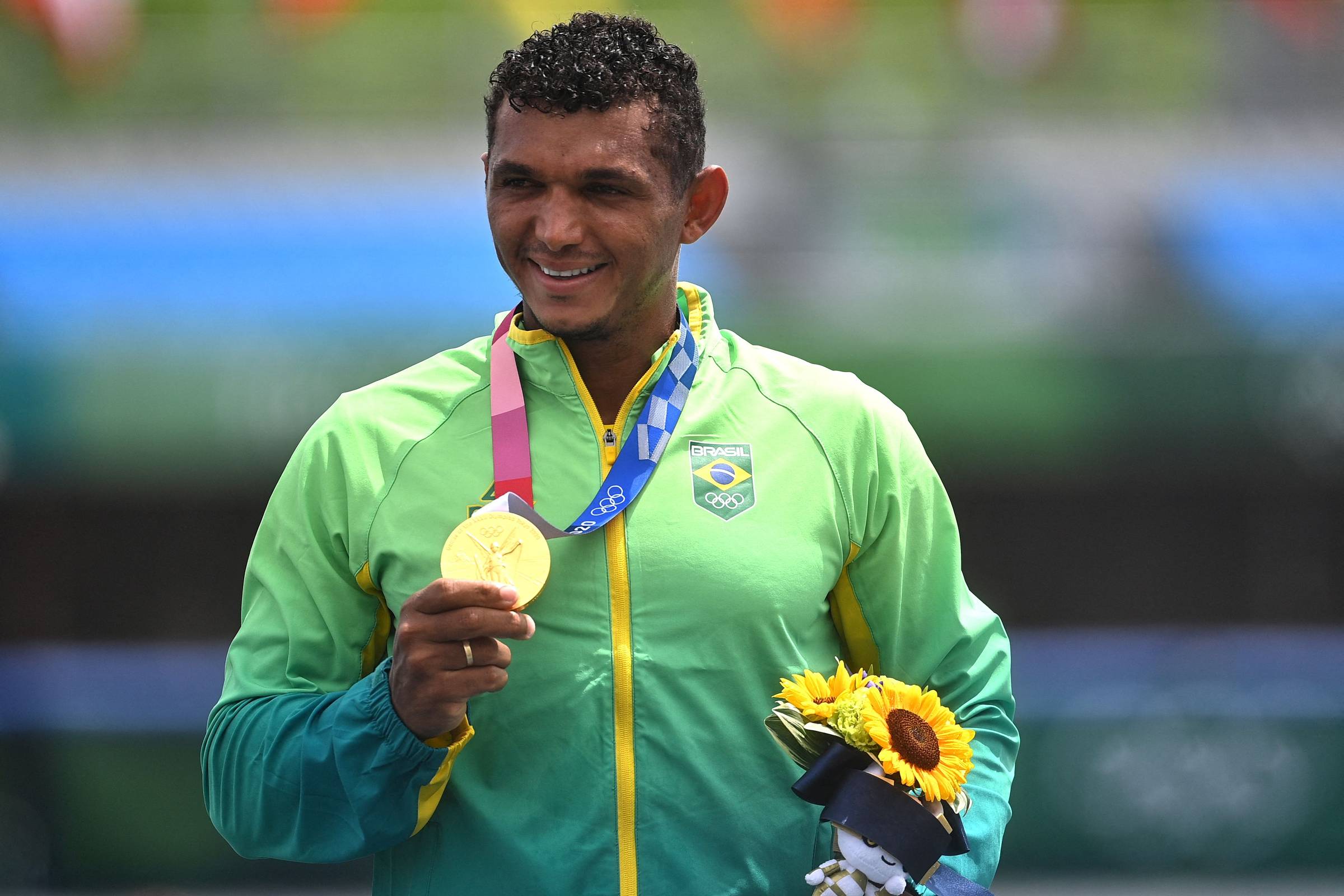 Olimpíada de Tóquio 2021: como Leal se tornou 1º 'estrangeiro' da seleção  brasileira de vôlei - BBC News Brasil