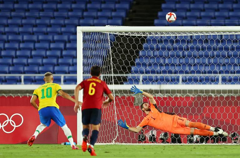 Veja imagens de Brasil x Espanha na final do futebol masculino nas  Olimpíadas - 07/08/2021 - Esporte - Fotografia - Folha de S.Paulo