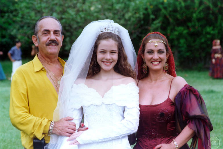 Ele interpretou um pai de família cigano superprotetor na novela 'Explode Coração', de 1995, pai de lanca (Leandra Leal) e marido de Lola (Eliane Giardini)