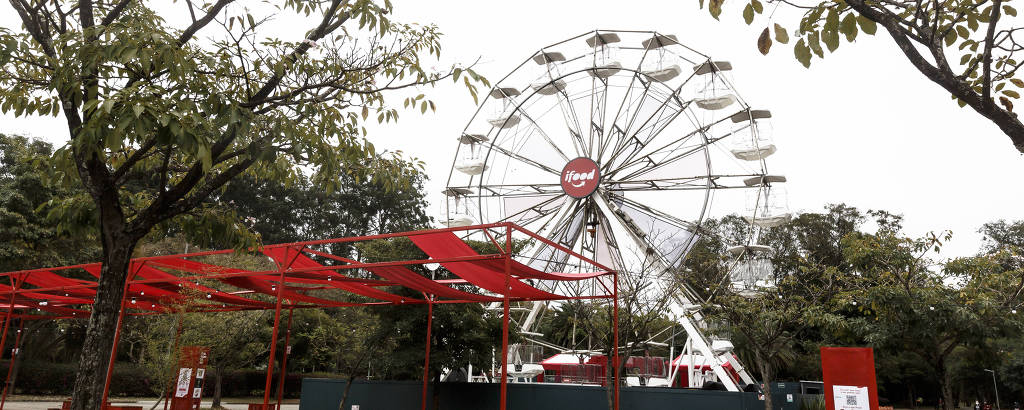 Roda-gigante é novidade no estacionamento do Parque do Ibirapuera, que fica próximo ao museu Afro Brasileiro