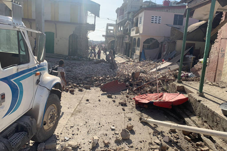 Terremoto causa destruição no Haiti