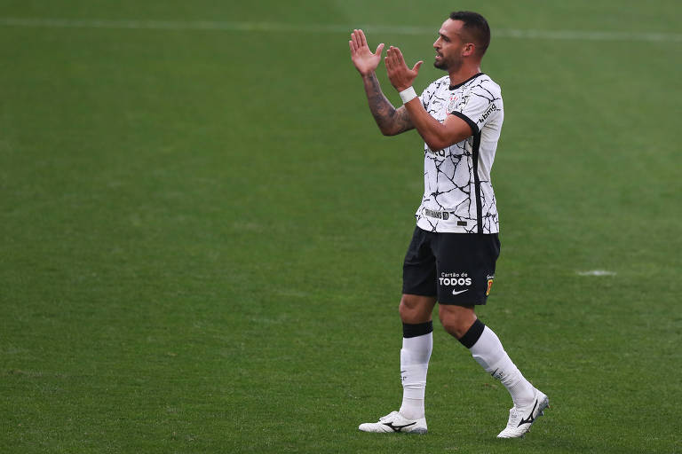 Renato Augusto comemora seu gol em sua reestreia pelo Corinthians 