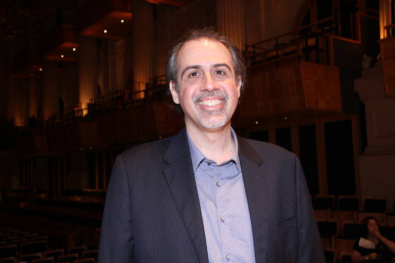 'A sintonia não é só o som que você produz, mas como você o faz. Isso envolve uma sintonia entre as pessoas' (Paulo Zuben,diretor artístico-pedagógico da Santa Marcelina Cultura​l)