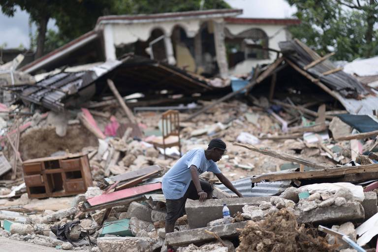 Ajuda internacional é desafio no Haiti após terremoto que matou mais de 1.400