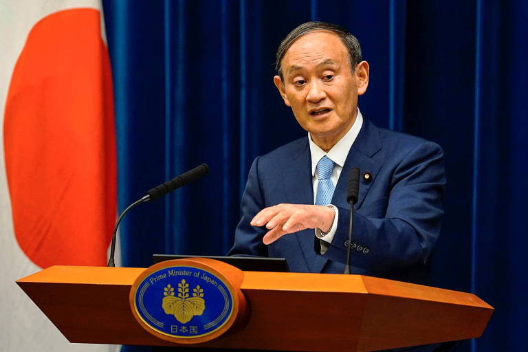 O primeiro-ministro do Japão, Yoshihide Suga, discursa