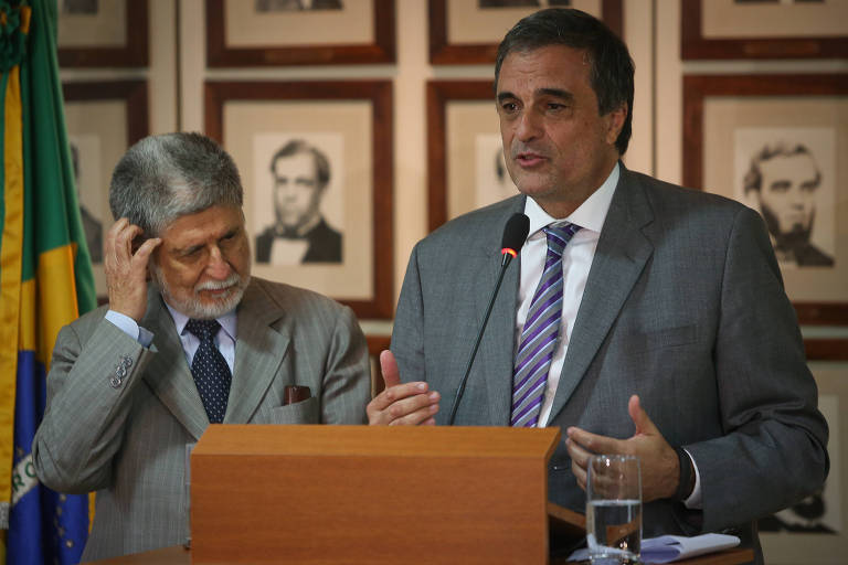 Bolsonaro segue roteiro de autocratas ao pedir impeachment de Moraes, dizem ex-ministros da Justiça e Defesa