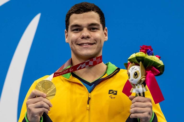 Como o nadador Gabriel Bandeira virou multimedalhista nas Paralimpíadas