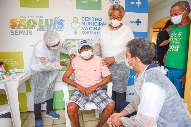 Terceira dose da vacina contra Covid-19 começa a ser aplicada em São Luís