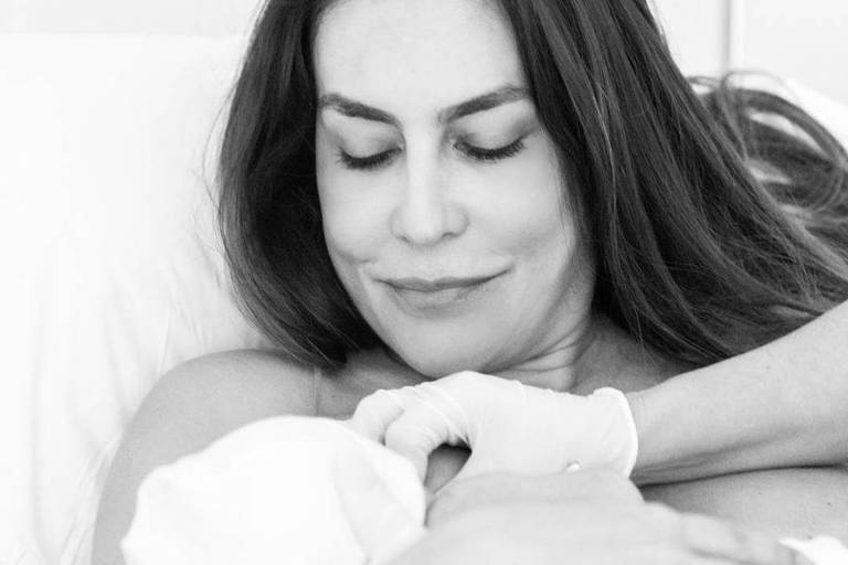 Ticiana Villas Boas anuncia nascimento da filha