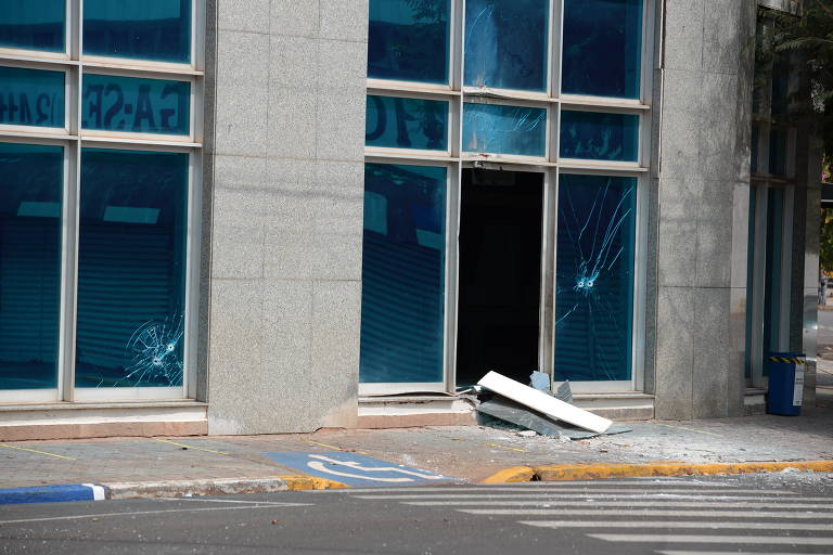 Agência da Caixa Econômica Federal, que foi atacada pelos ladrões